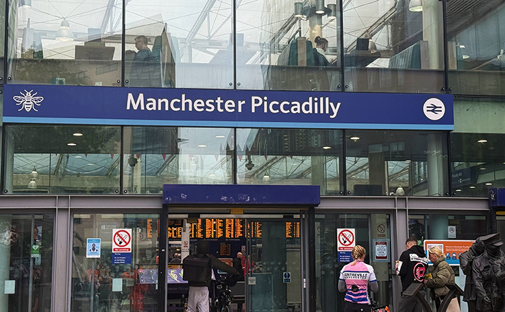 Adveco ManPicc Astute GHE CS 72dpi Manchester Piccadilly Station – keeping water & rail service running