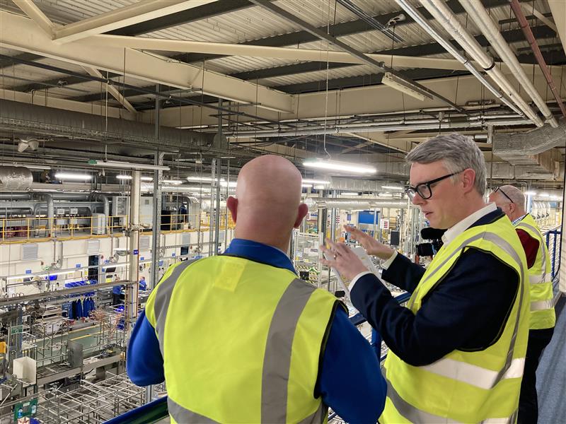 Minister Martin McCluskey MP visits Mitsubishi Electric’s Livingston factory