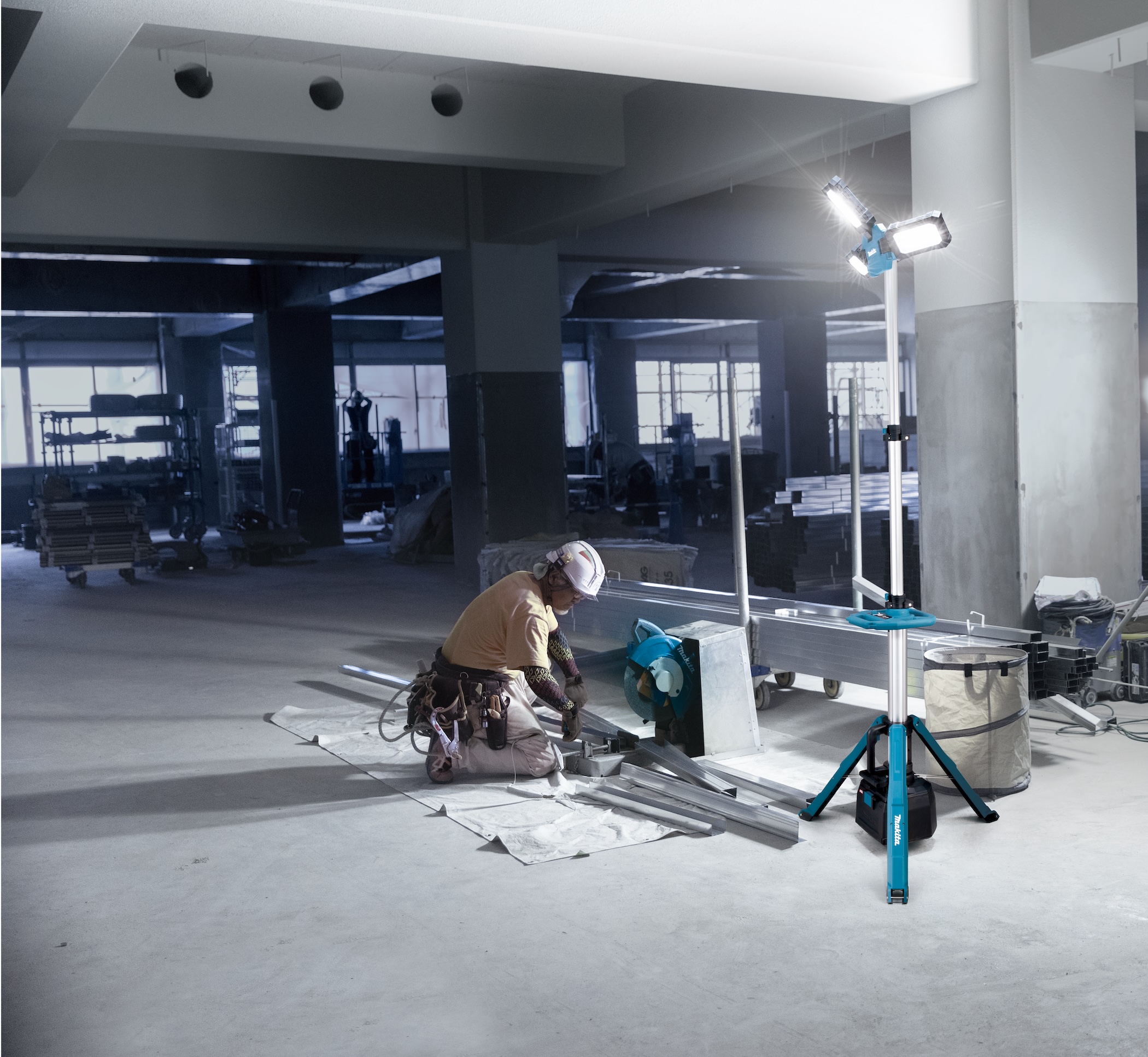 ML014G 1 Let there be Light with Makita