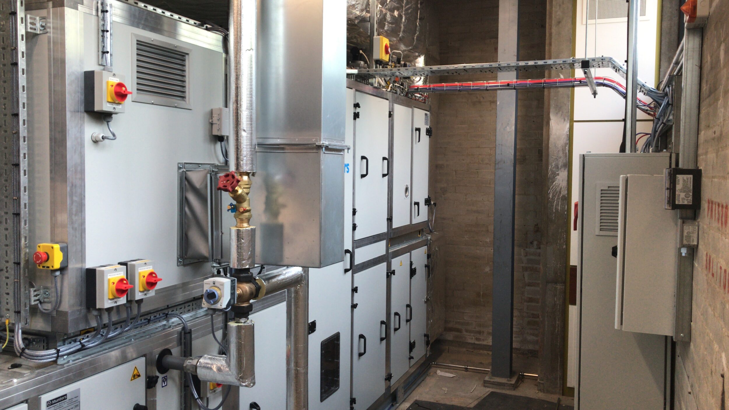 Low dew point climate control for battery research at University of Birmingham