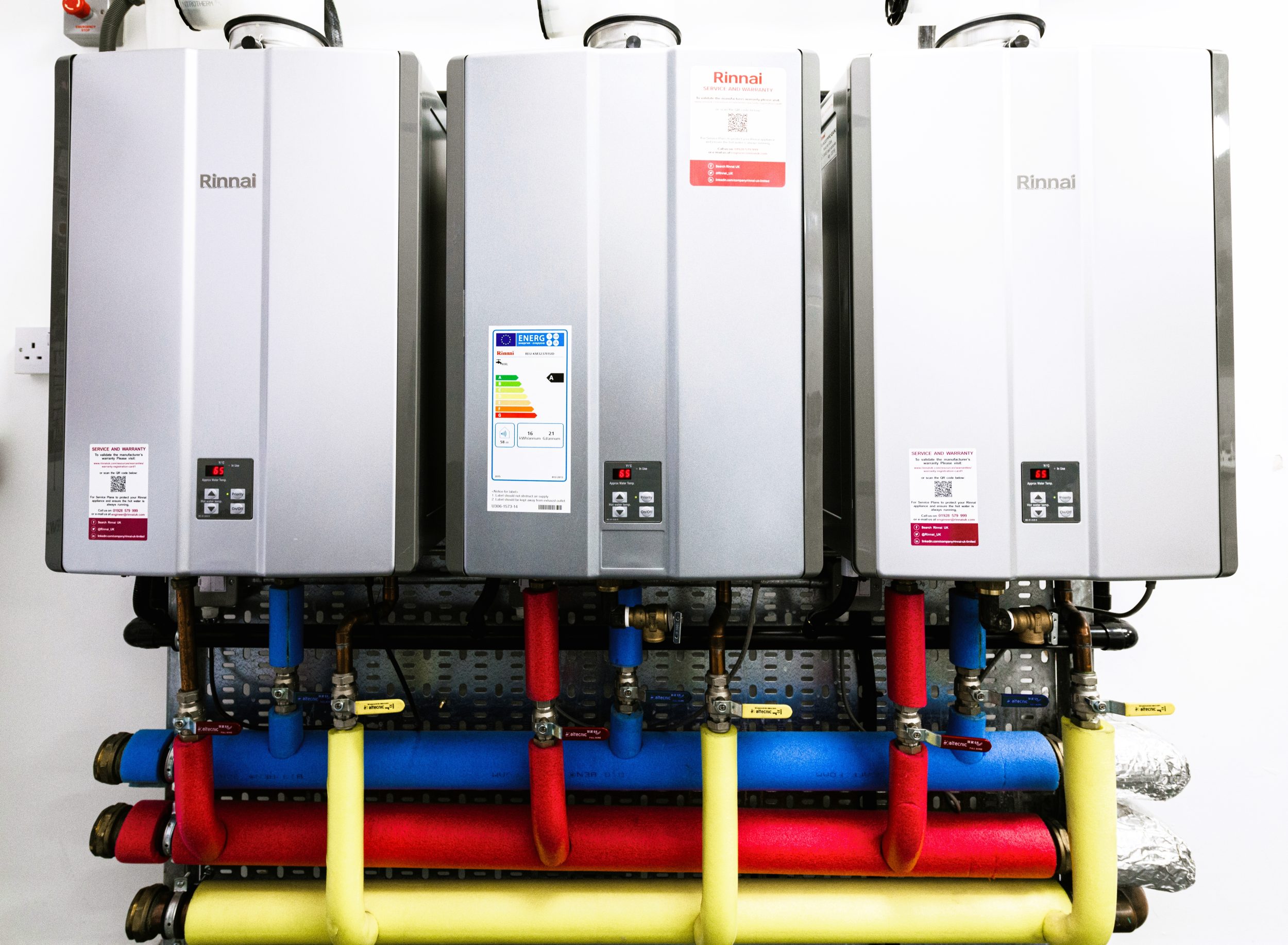 RINNAI N SERIES hot water heating units and systems ‘hydrogen blend 20% ready’ with UKCA certification