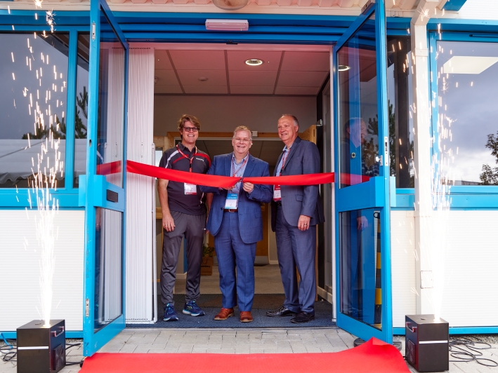 Armstrong Fluid Technology UK expansion continues with official opening of new Droitwich site