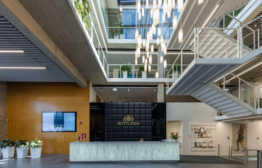 Transforming workspaces: high-quality lighting solutions from offices to retail spaces