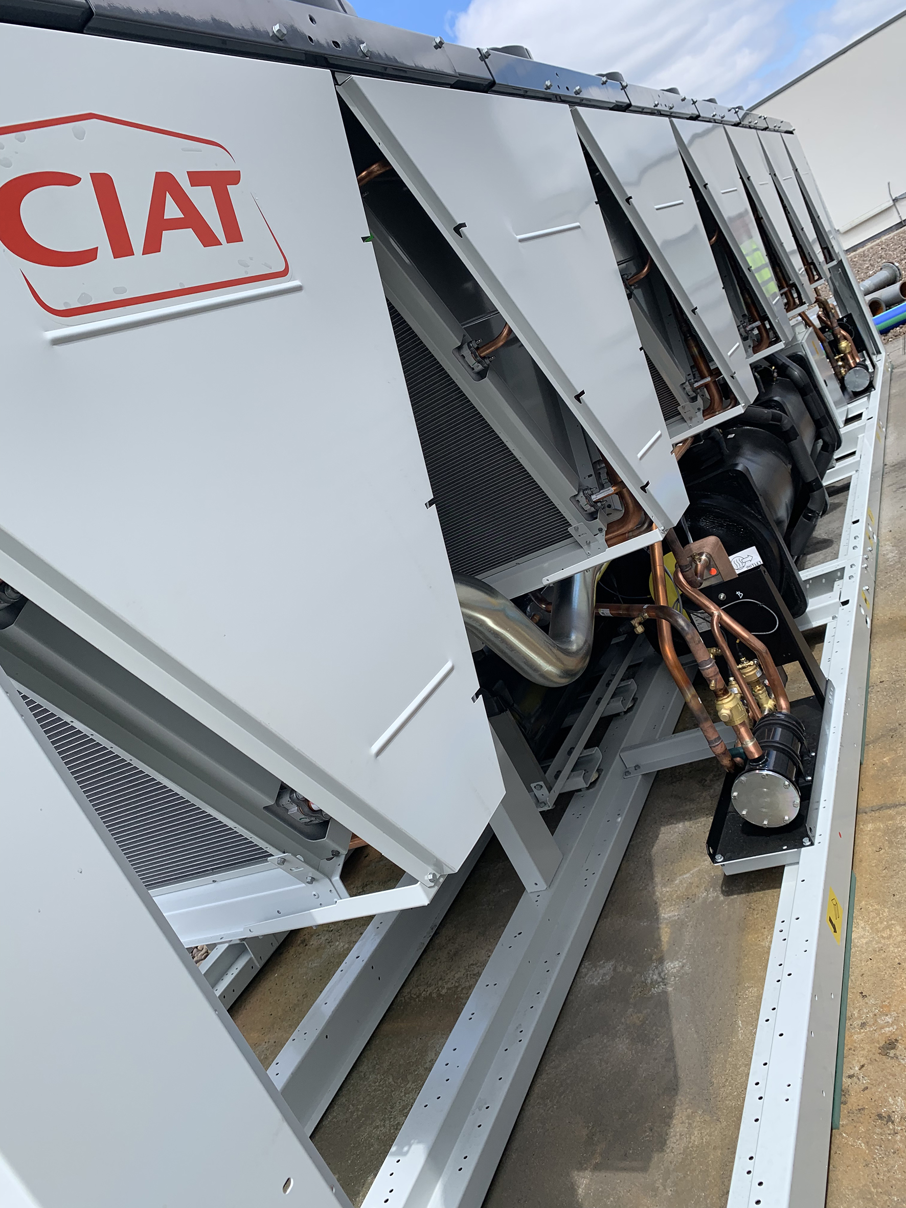 CIAT Delivers Chiller Replacement at London Hospital on Hottest Day Ever Recorded in UK
